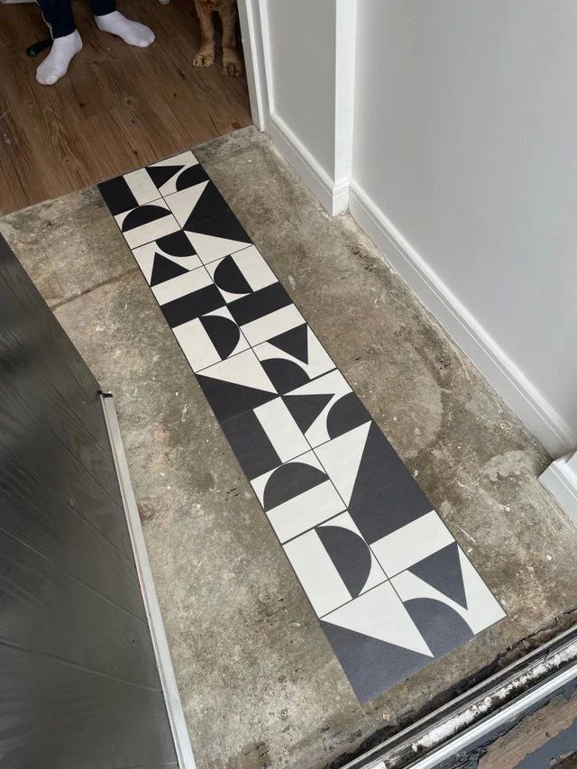 Abstract Geometric Black Premium Peel & Stick Tiles - Image 7