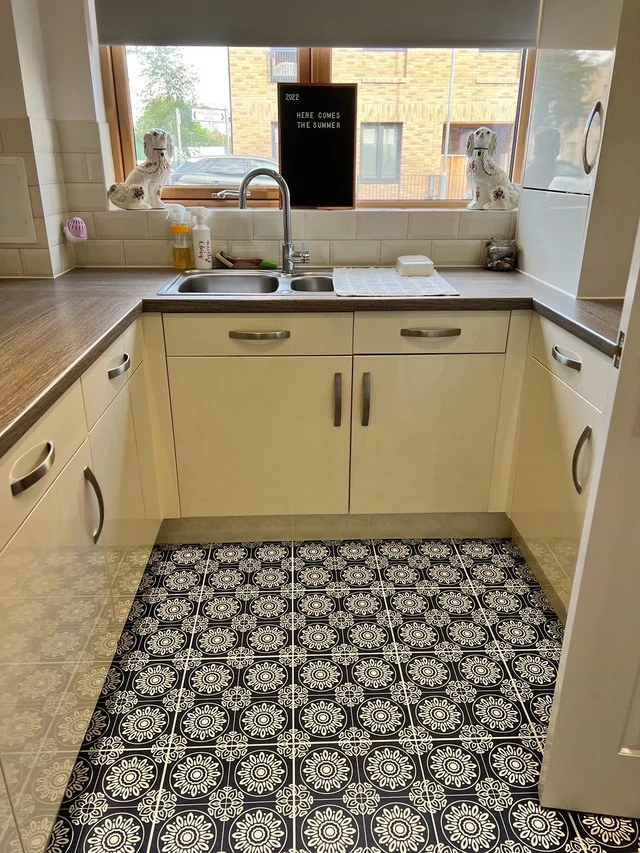 French Black & White (Small) Premium Peel & Stick Tiles - Image 3