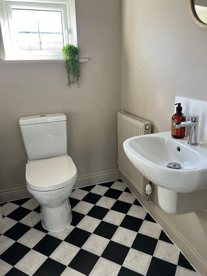 Marble Checked Premium Peel & Stick Tiles - Image 2