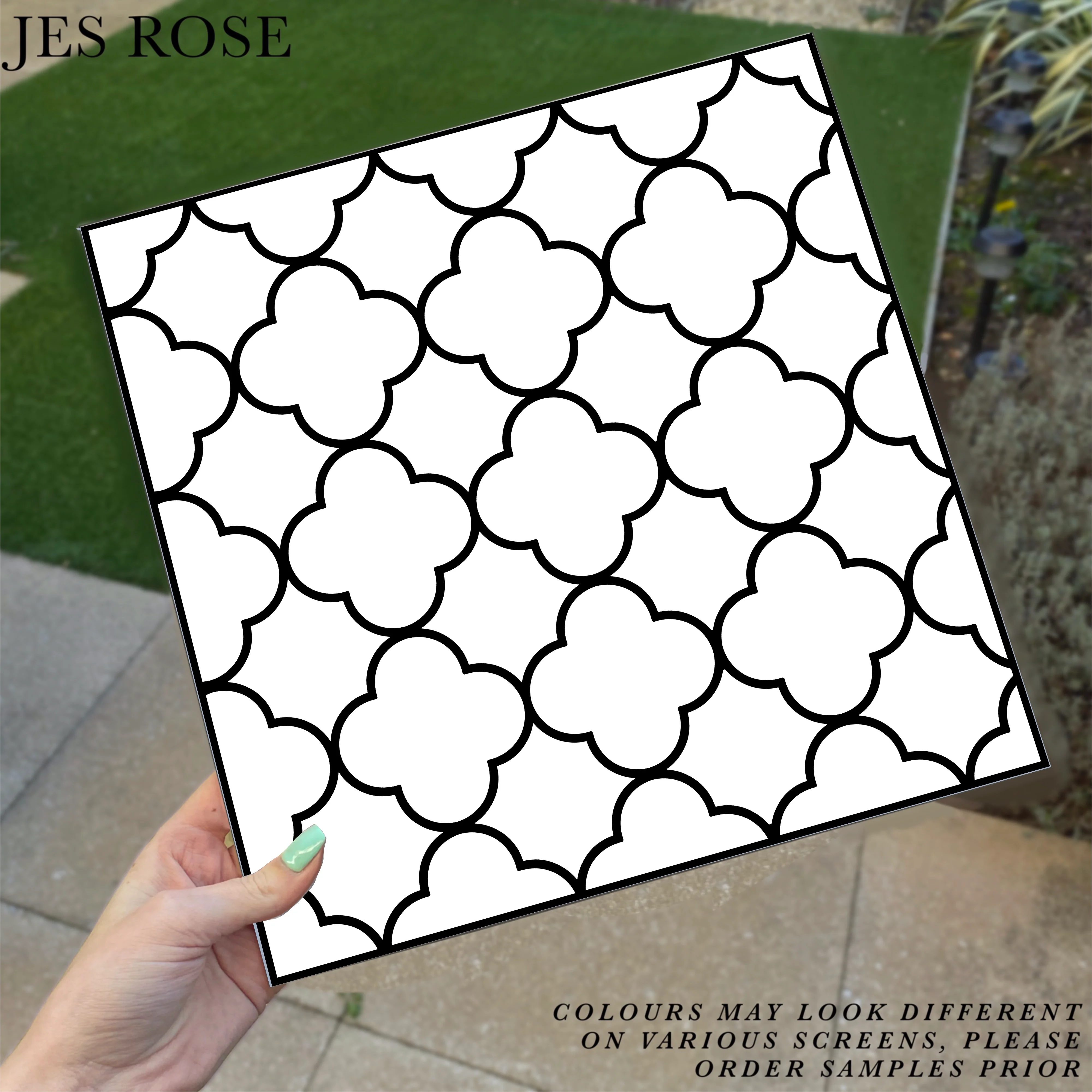 Quatrefoil White Premium Peel & Stick Tiles