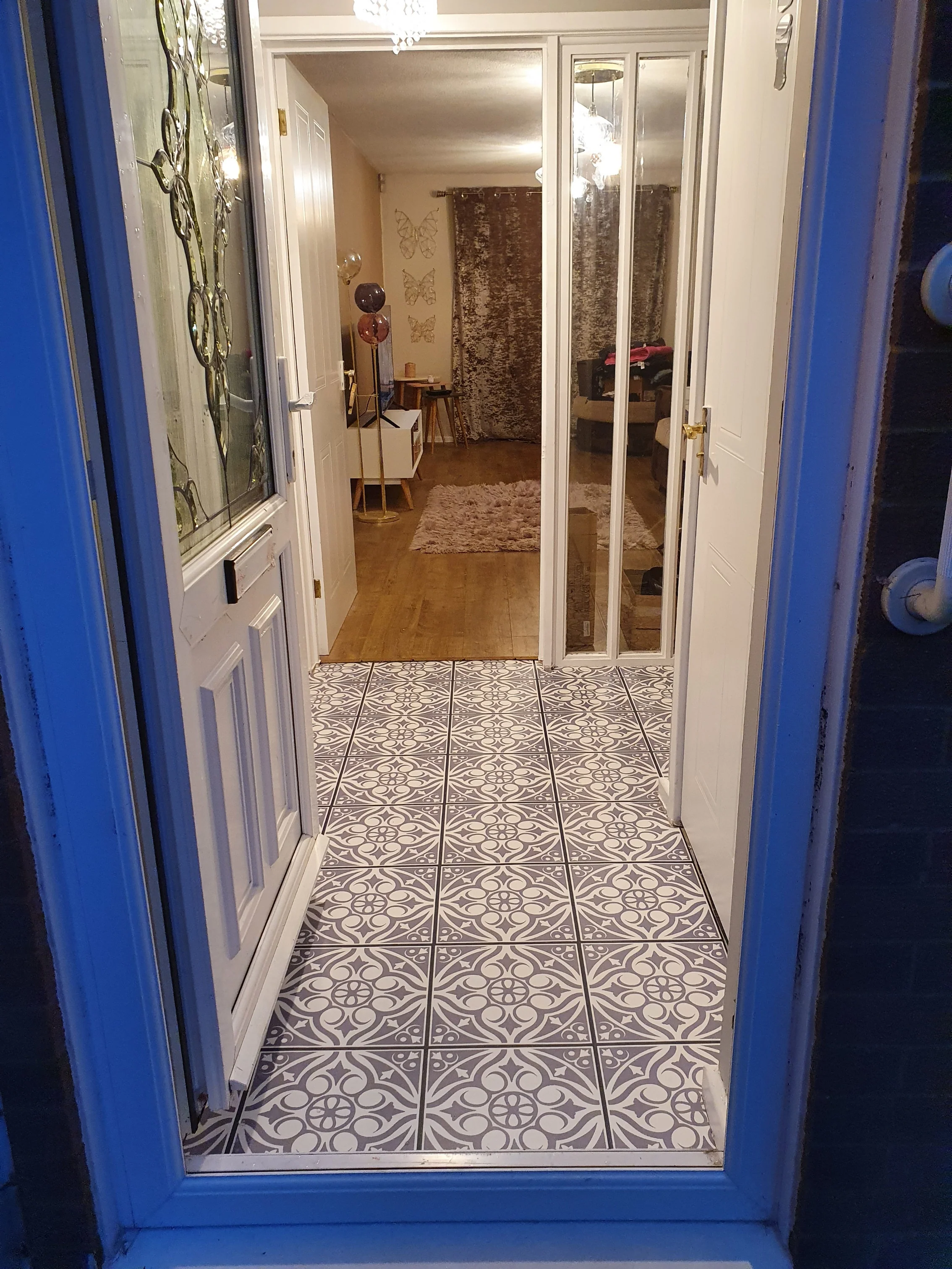 Victorian Grey (Large) Premium Peel & Stick Tiles - Image 5
